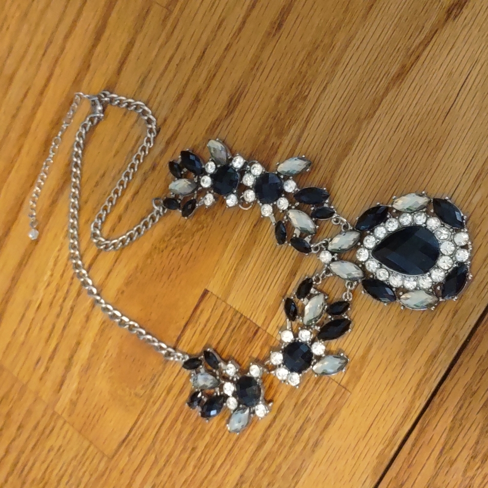 Nwot necklace